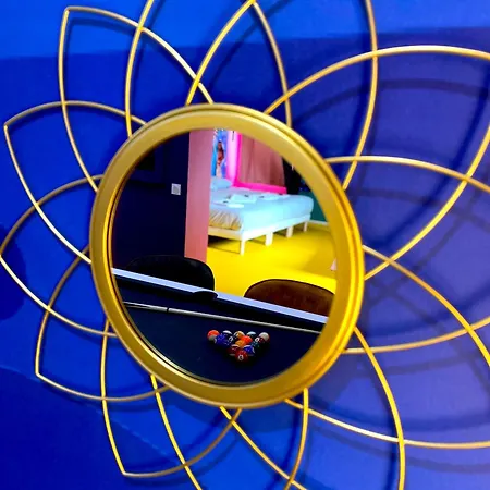 Capsule Family - Sauna - Jacuzzi - Projecteur - Billard - Nintendo Switch 2 - Filet Suspendu Διαμέρισμα Crespin (Nord)