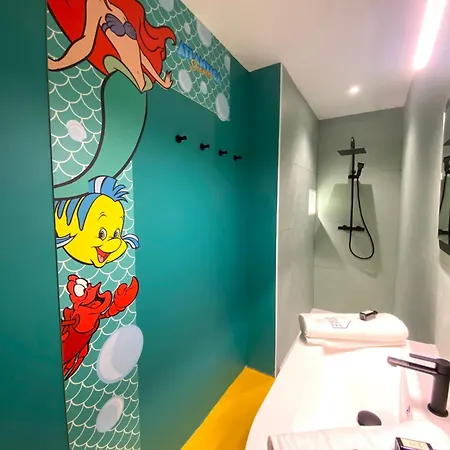 Capsule Family - Sauna - Jacuzzi - Projecteur - Billard - Nintendo Switch 2 - Filet Suspendu * Crespin (Nord)