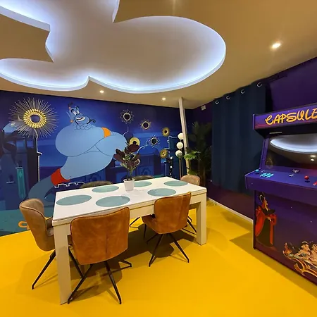 Capsule Family - Sauna - Jacuzzi - Projecteur - Billard - Nintendo Switch 2 - Filet Suspendu Διαμέρισμα *