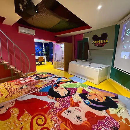 Διαμέρισμα Capsule Family - Sauna - Jacuzzi - Projecteur - Billard - Nintendo Switch 2 - Filet Suspendu *