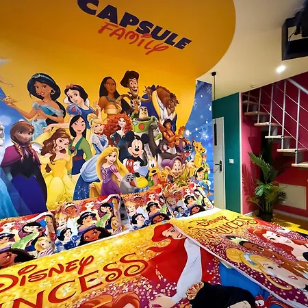 Διαμέρισμα Capsule Family - Sauna - Jacuzzi - Projecteur - Billard - Nintendo Switch 2 - Filet Suspendu *