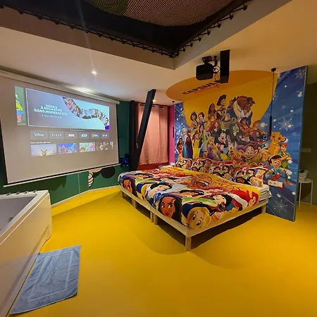 Capsule Family - Sauna - Jacuzzi - Projecteur - Billard - Nintendo Switch 2 - Filet Suspendu Διαμέρισμα Crespin (Nord)